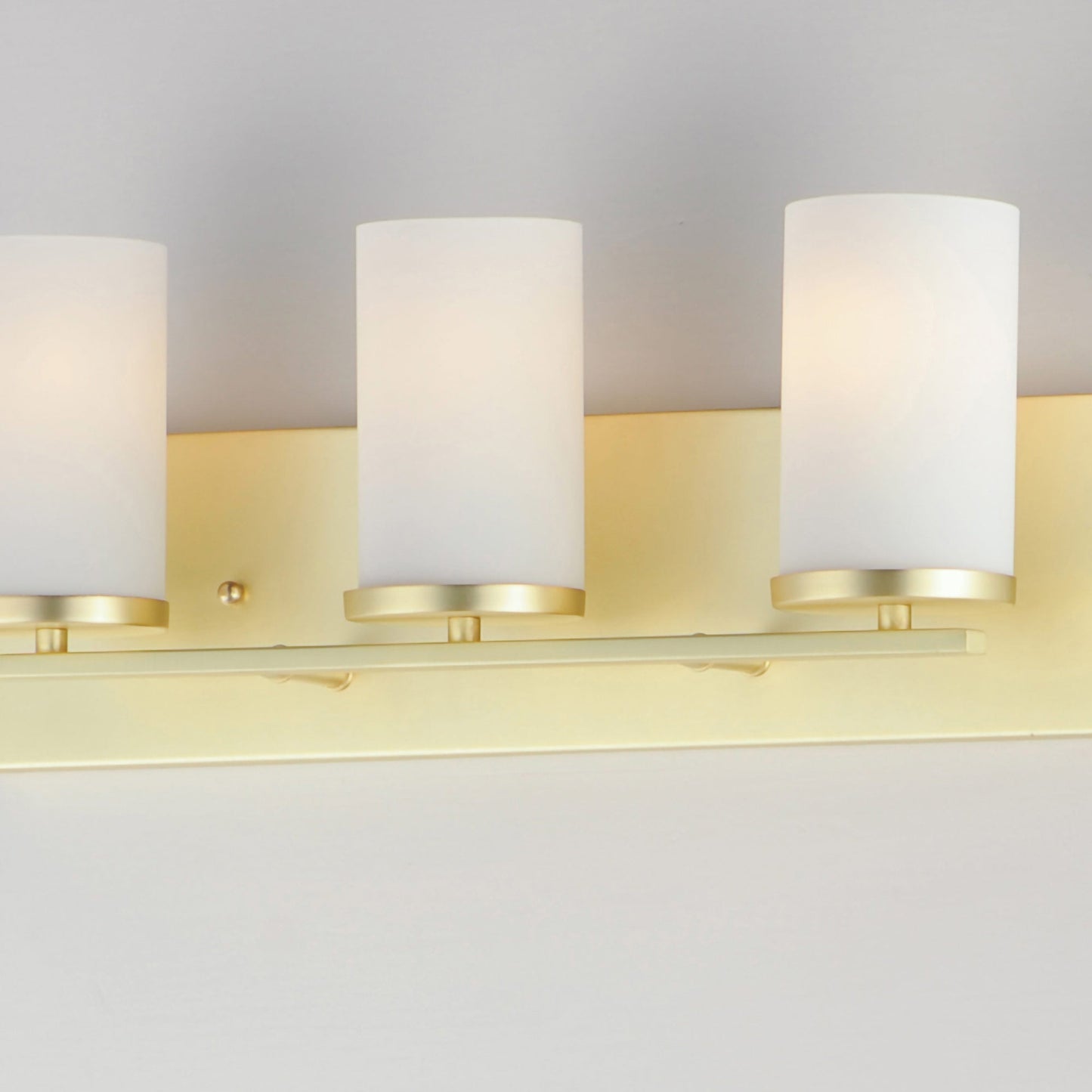 Lateral Bath Vanity Light in Detail.