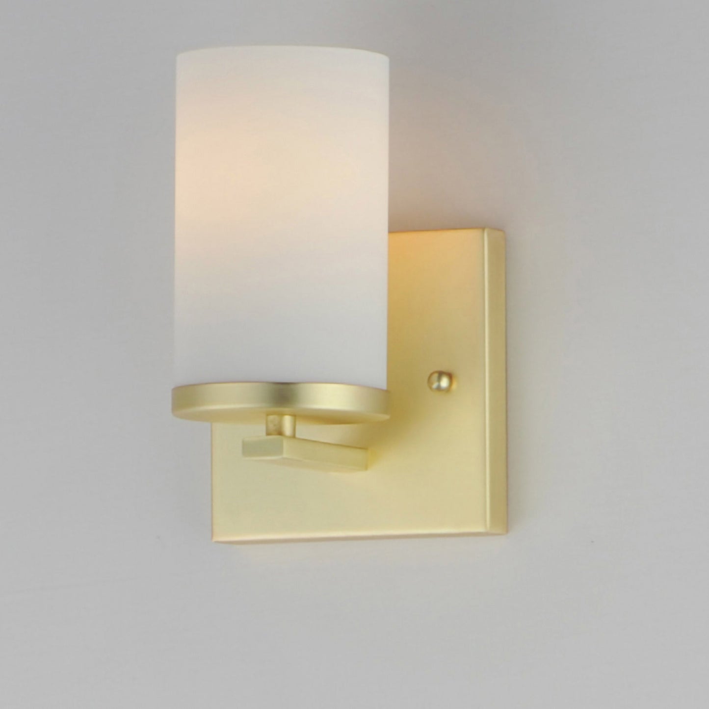 Lateral Bath Wall Light in Detail.