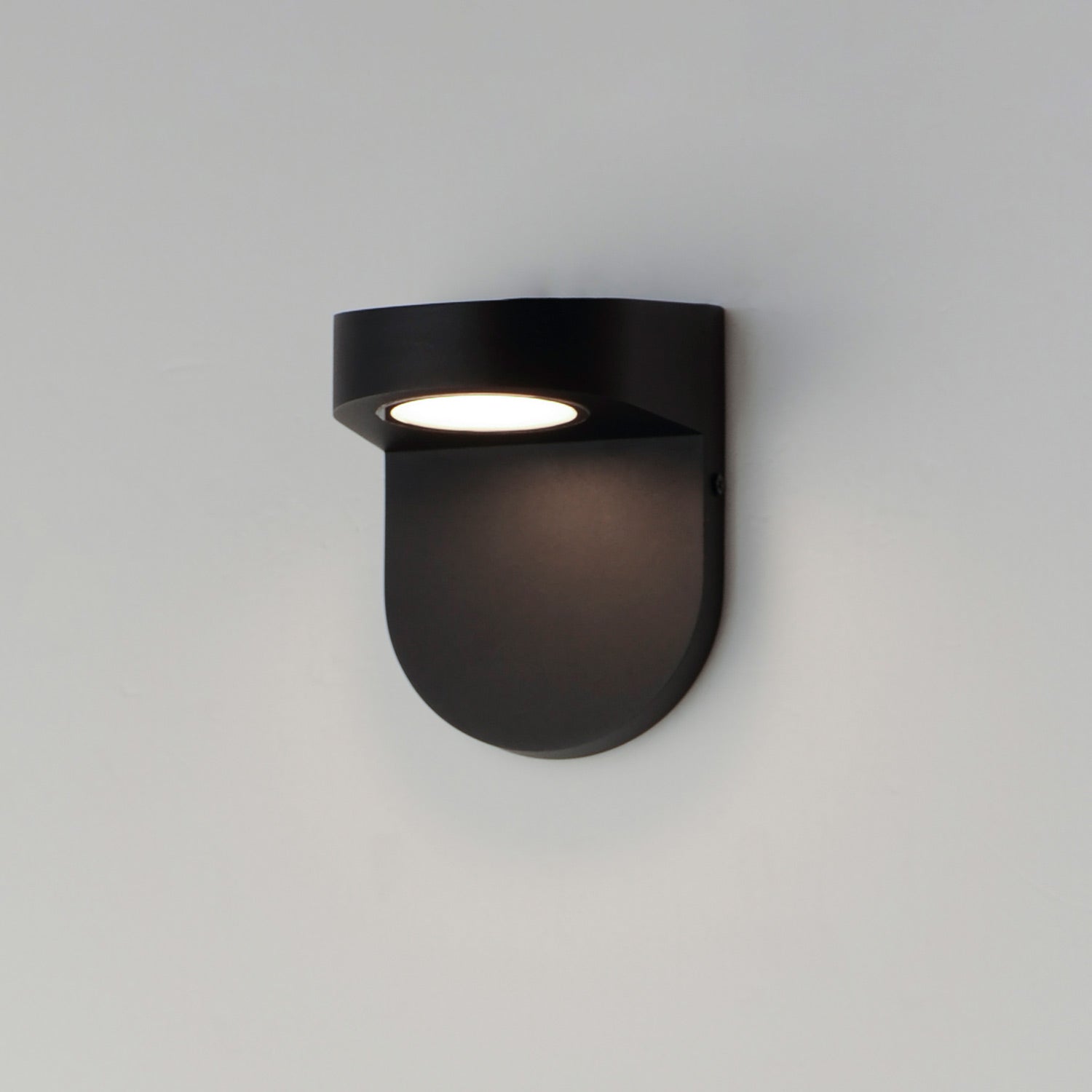 Ledge Outdoor LED Wall Light in Detail.