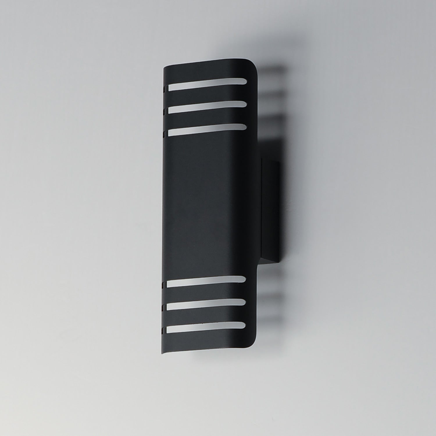 Lightray Outdoor LED Directional Wall Light in Detail.
