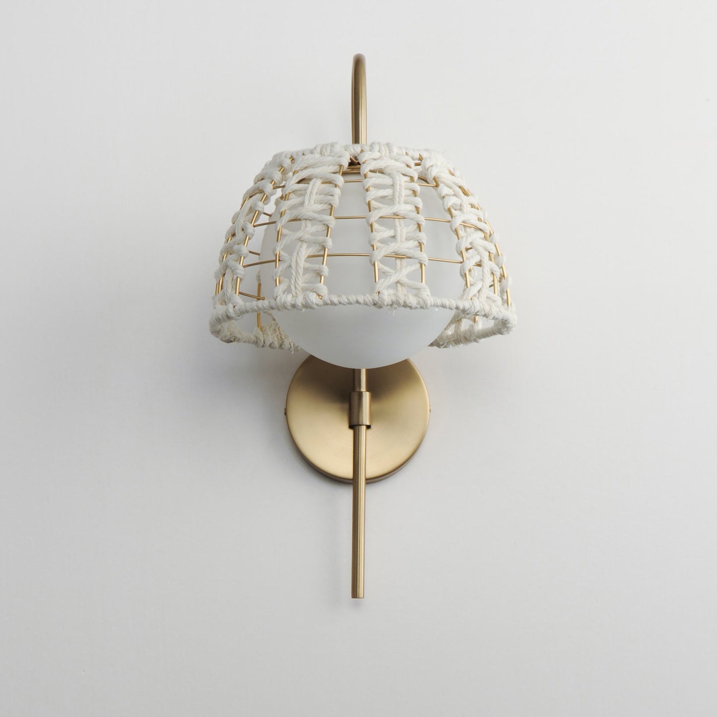 Macrame Wall Light in Detail.
