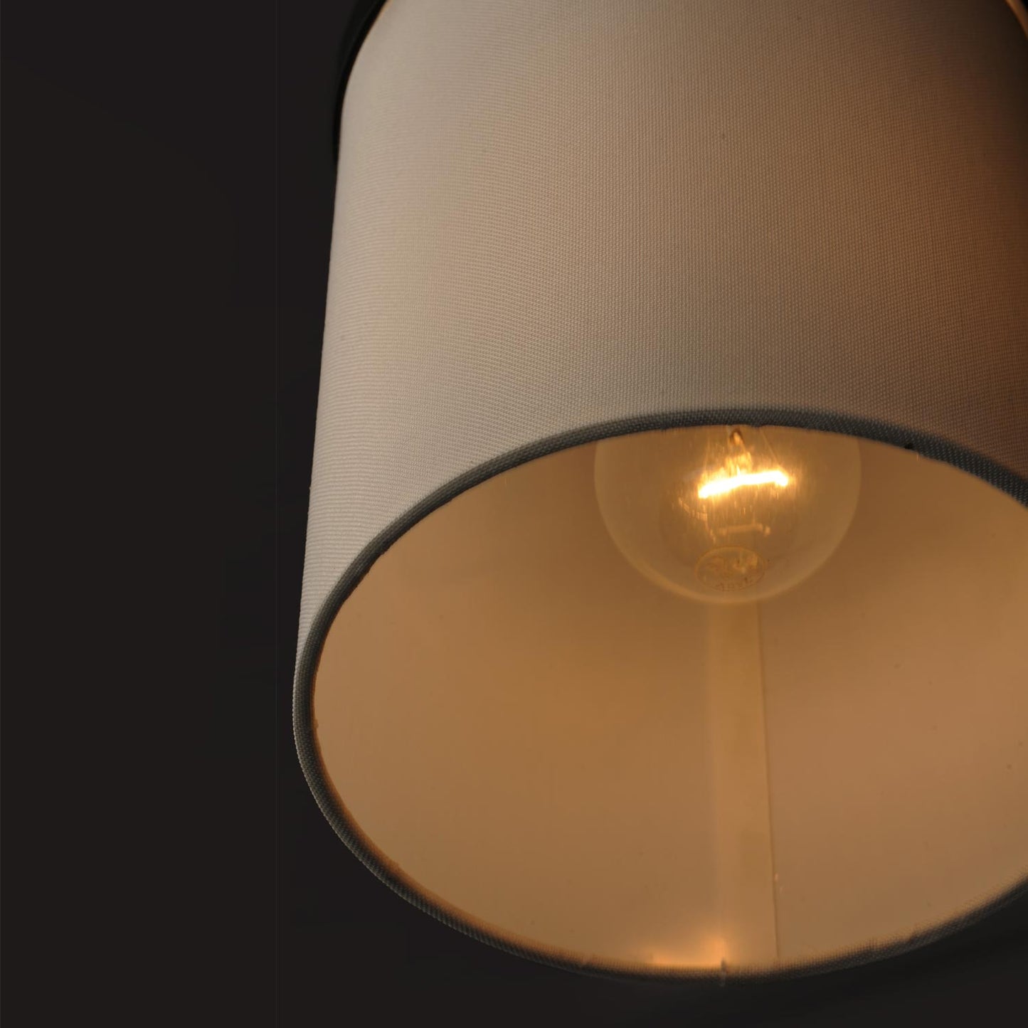 Oscar Floor Lamp in Detail.