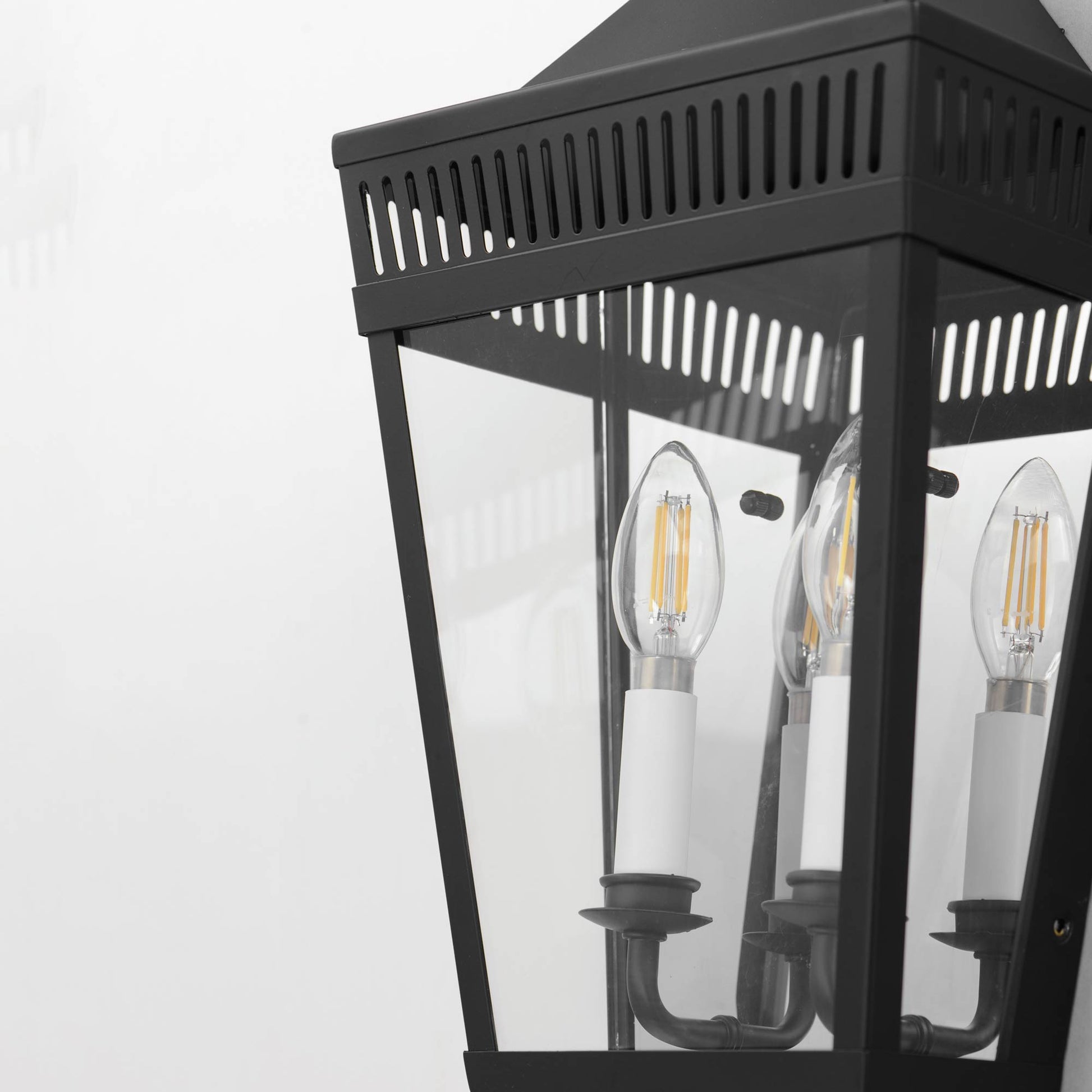 Oxford Outdoor Lantern Wall Light in Detail.