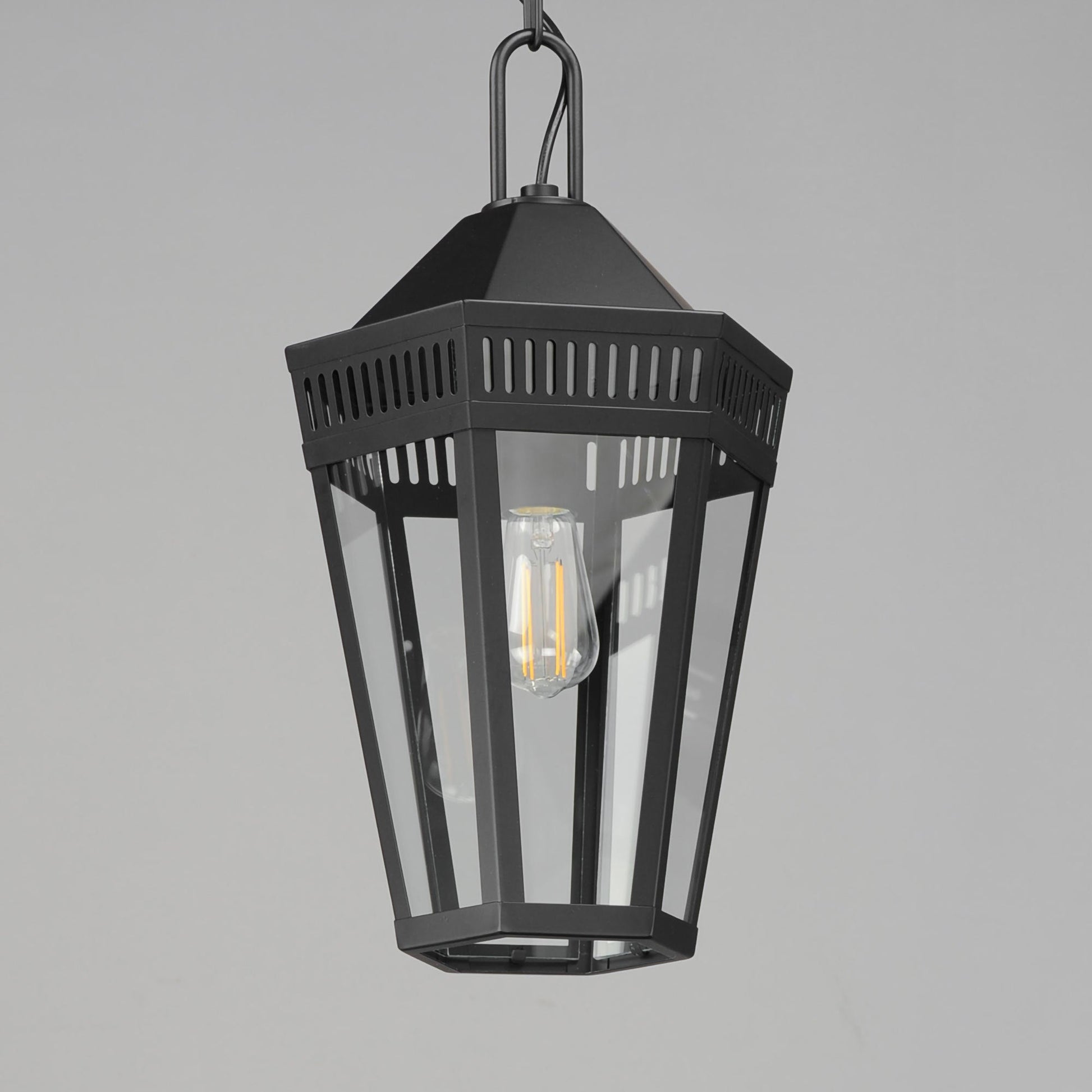 Oxford Outdoor Pendant Light in Detail.