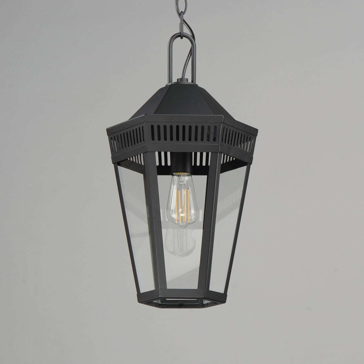 Oxford Outdoor Pendant Light in Detail.
