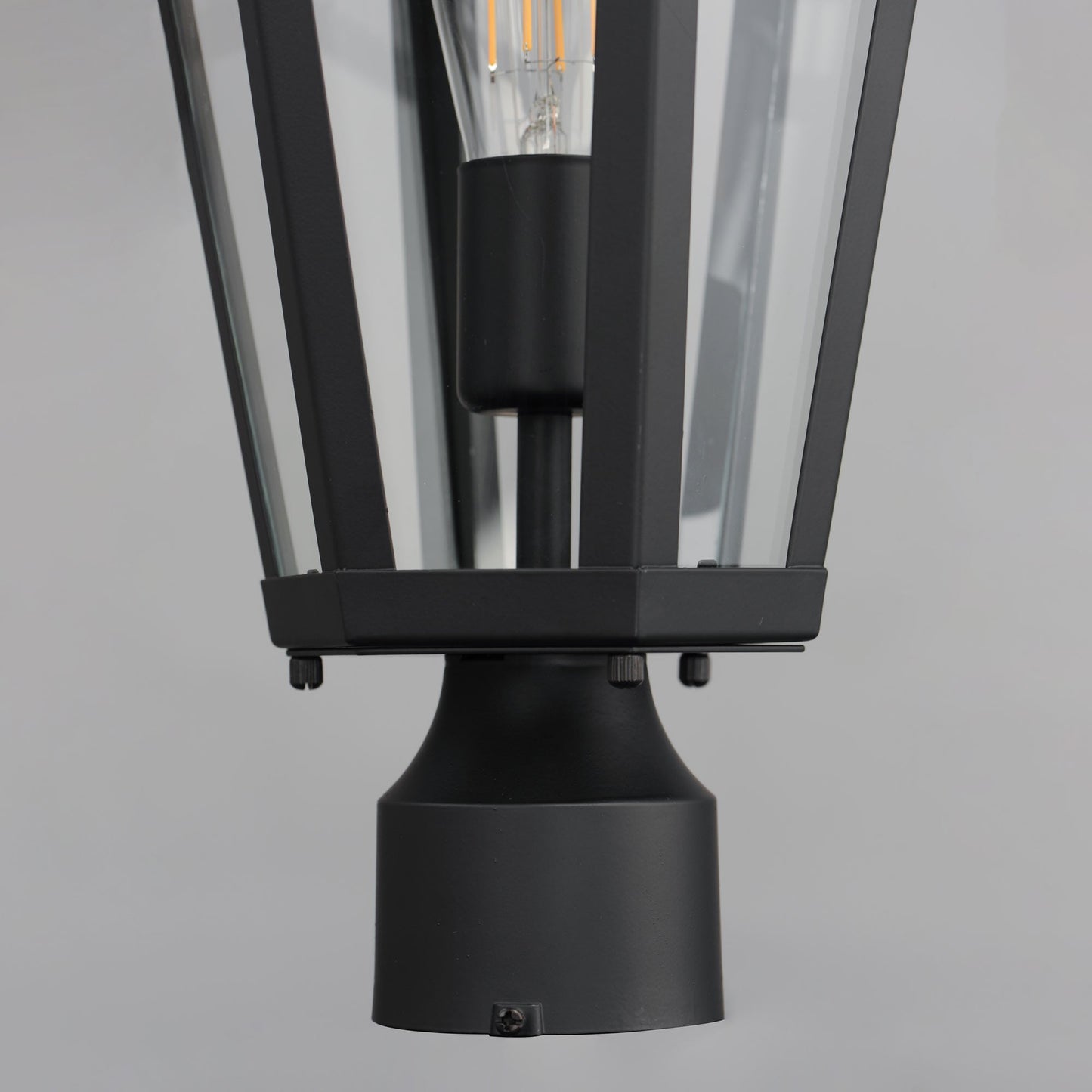 Oxford Outdoor Post Light in Detail.