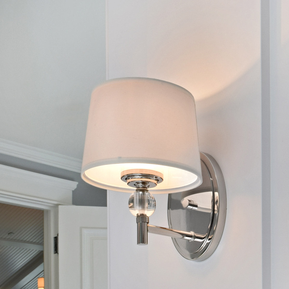 Rondo Wall Light in Detail.