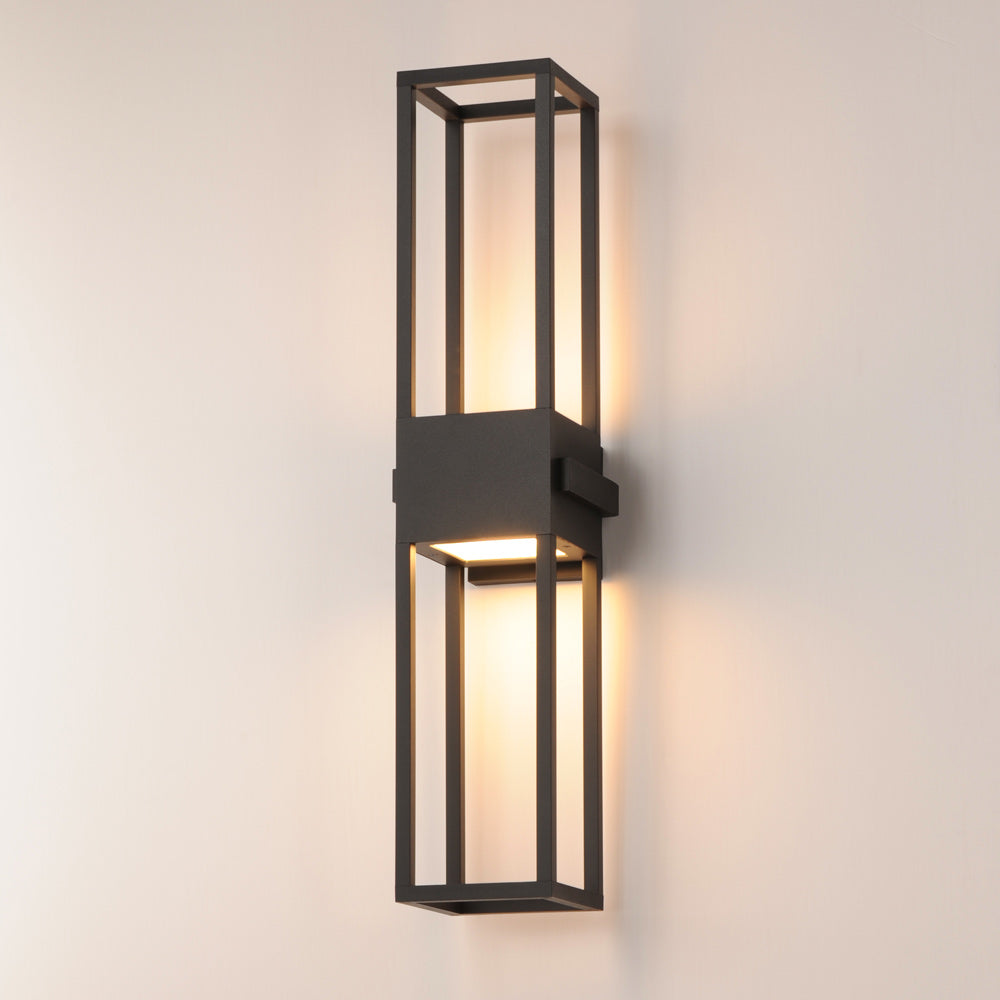 Strand VX Outdoor LED Wall Light in Detail.