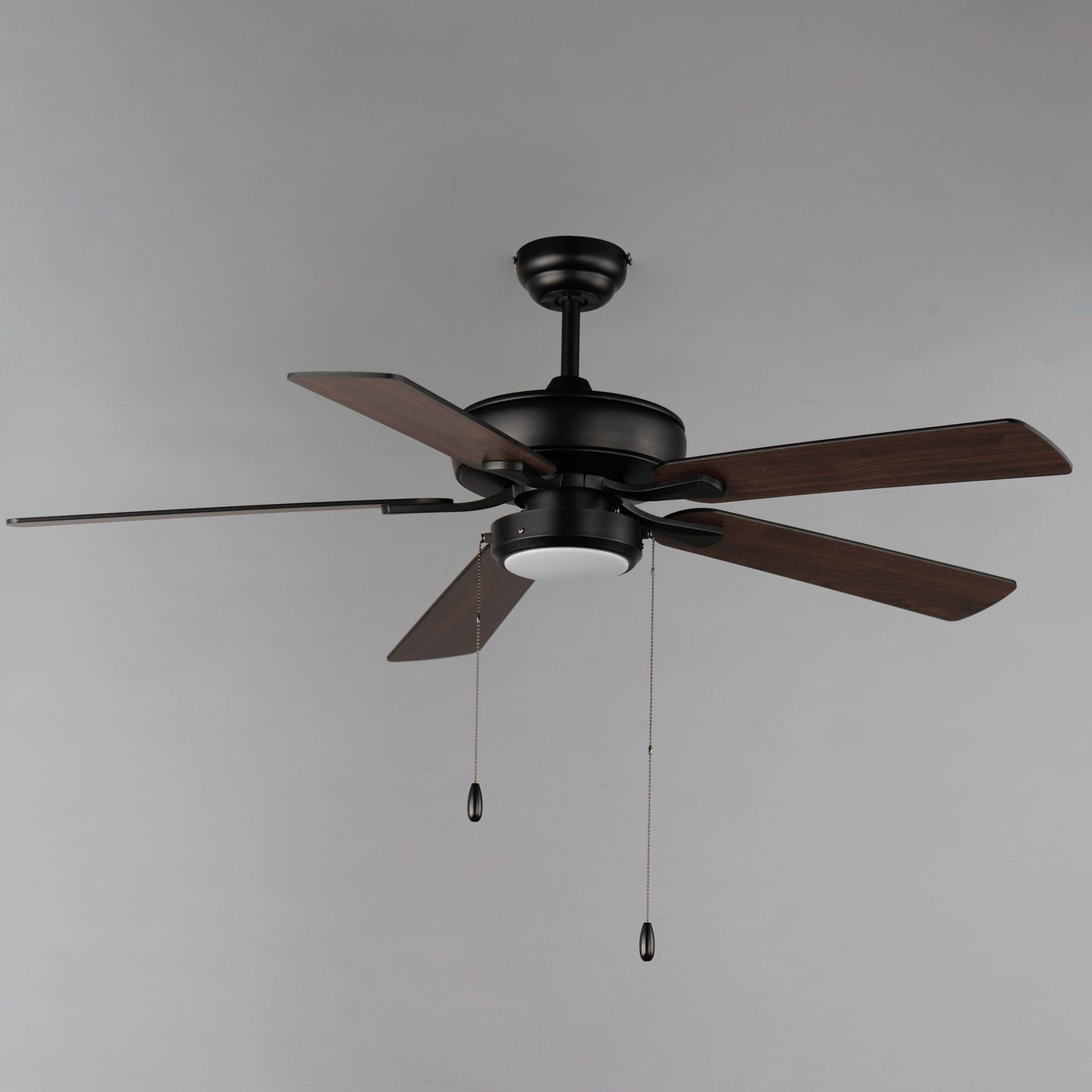Super-Max LED Ceiling Fan in Detail.