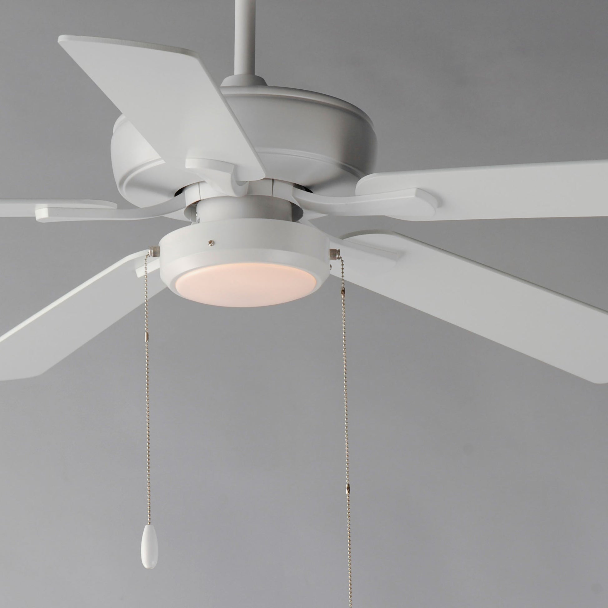 Super-Max LED Ceiling Fan in Detail.