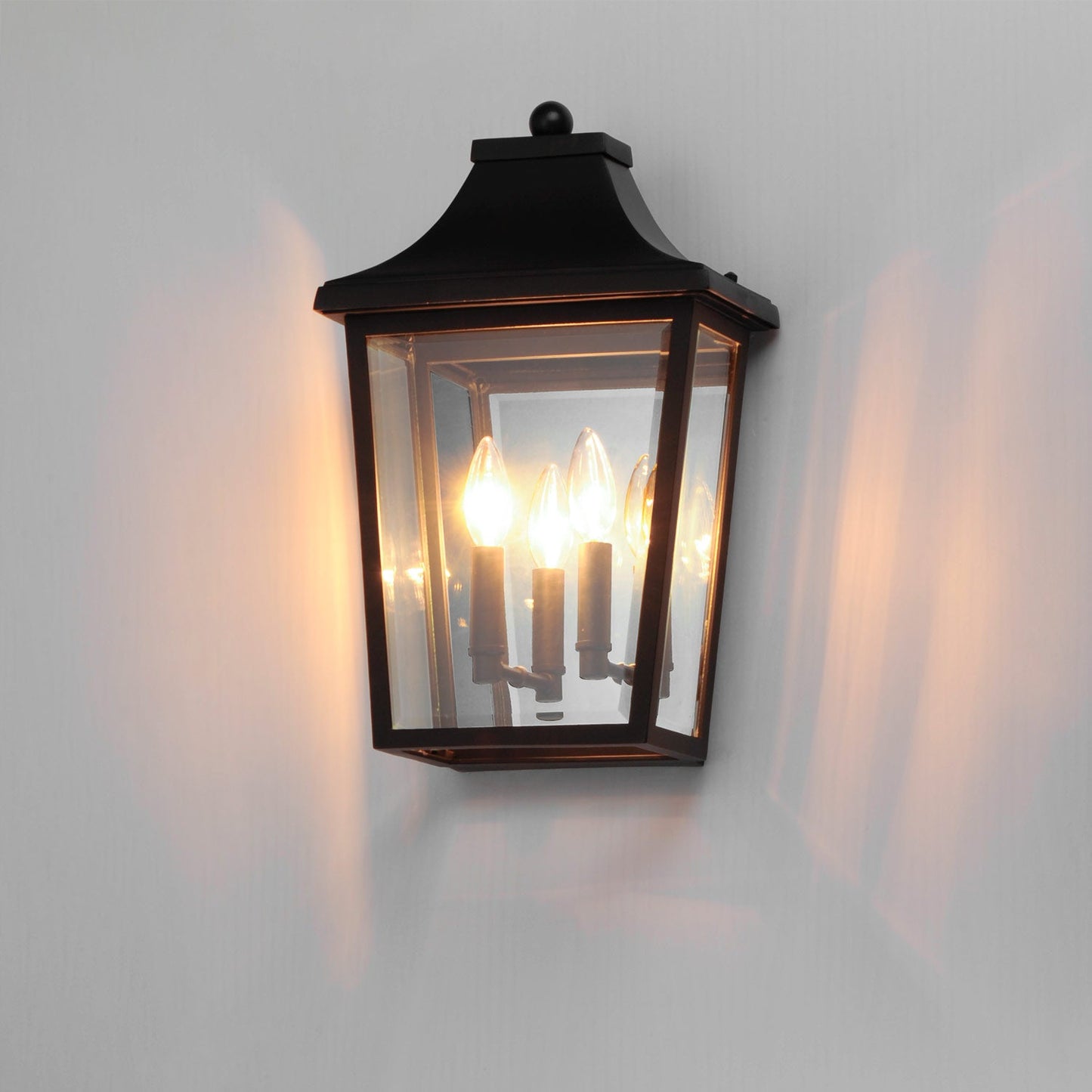 Sutton Place Outdoor Pocket Wall Light in Detail.