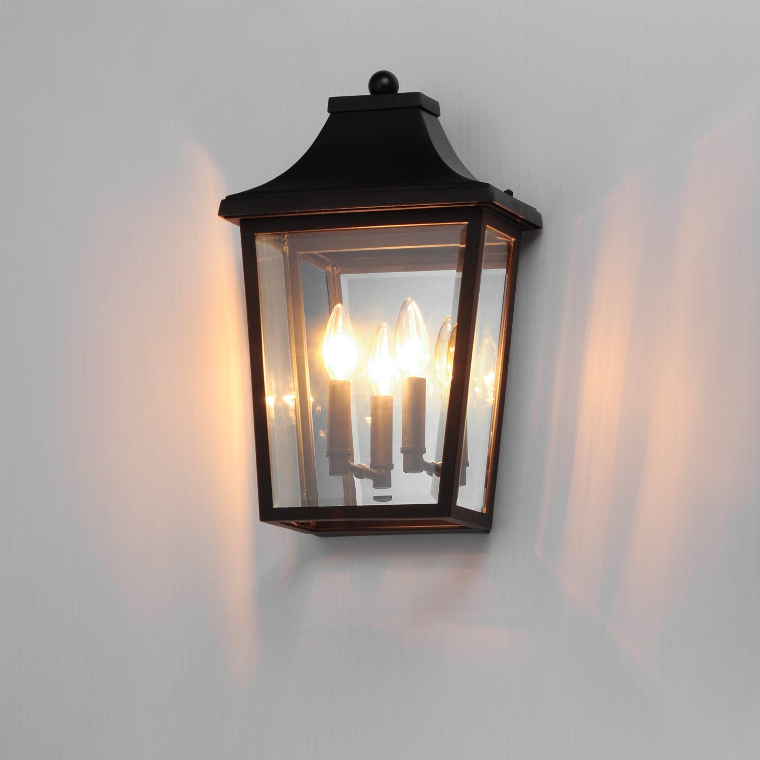 Sutton Place Outdoor Pocket Wall Light in Detail.