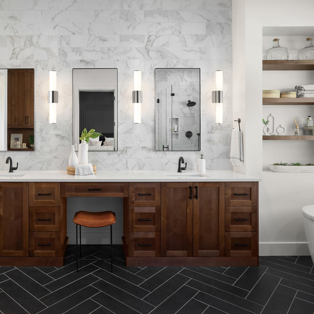 Tubo LED Bath Vanity Light in bathroom.