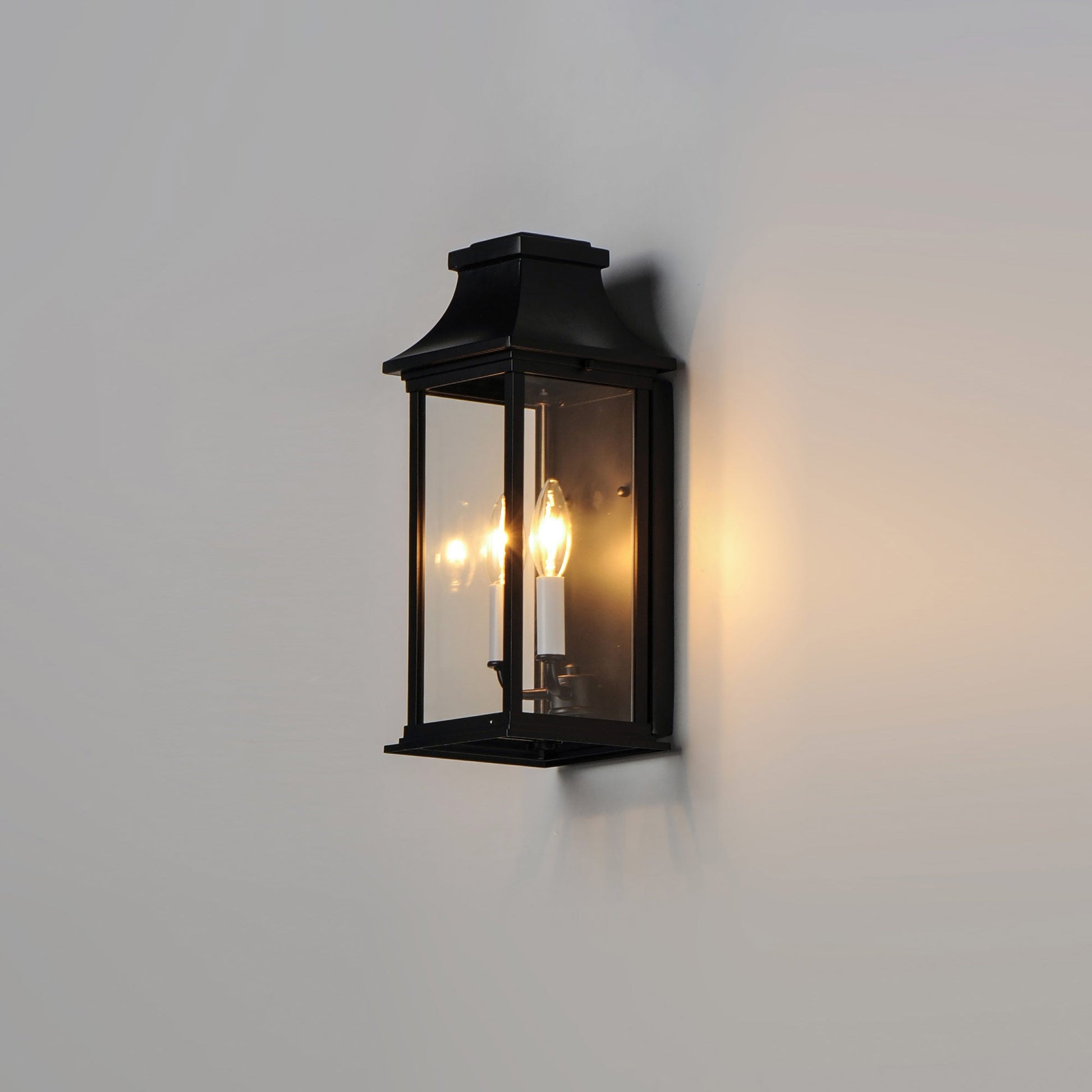 Vicksburg Outdoor Pocket Wall Light in Detail.