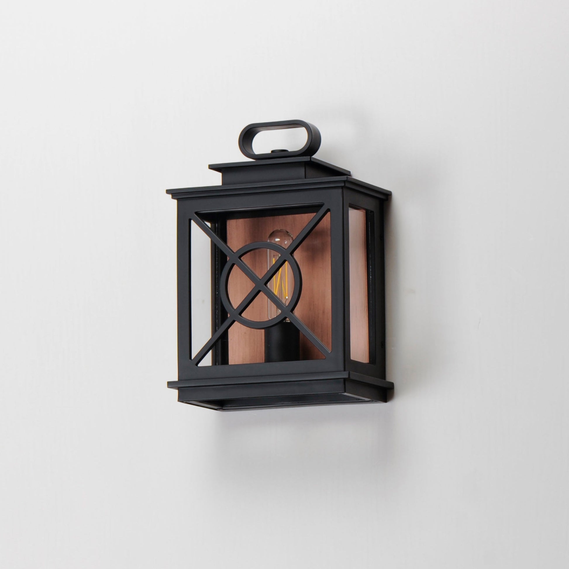 Yorktown Outdoor Pocket Wall Light in Detail.