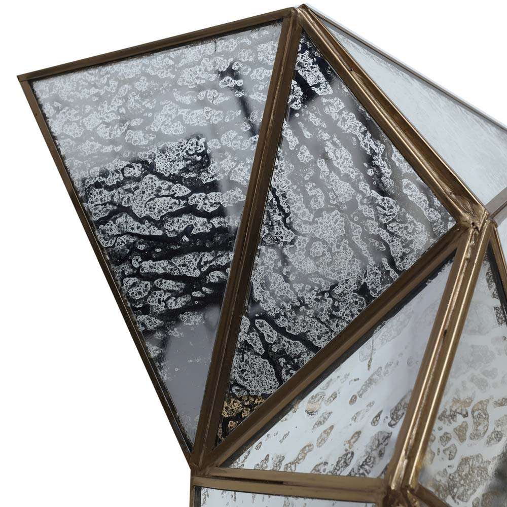 Geo-Gem Wall Light in Detail.