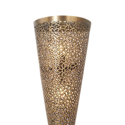 Moradabad Wall Light in Detail.