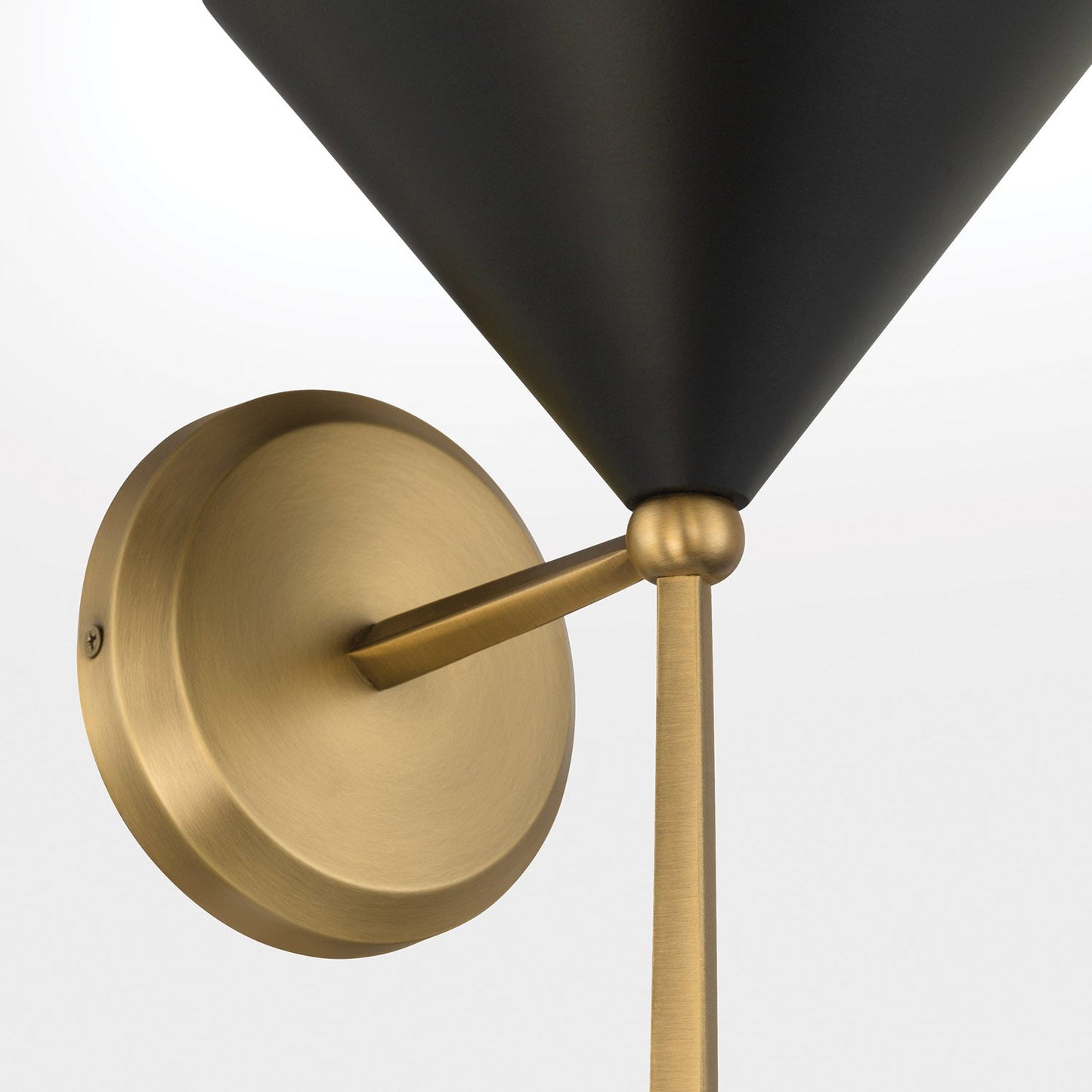 Cortan Bath Wall Light in Detail.