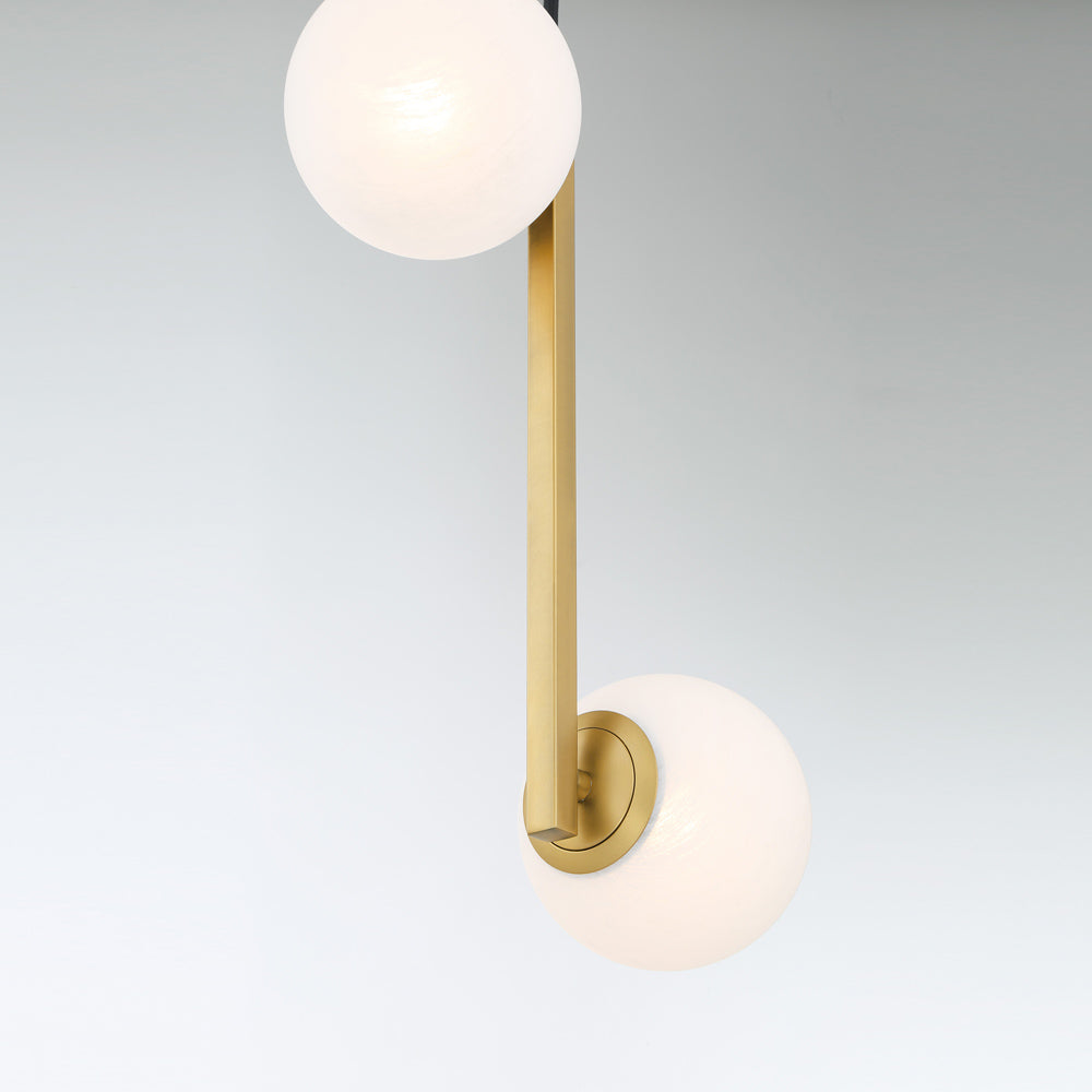 Curven Pendant Light in Detail.