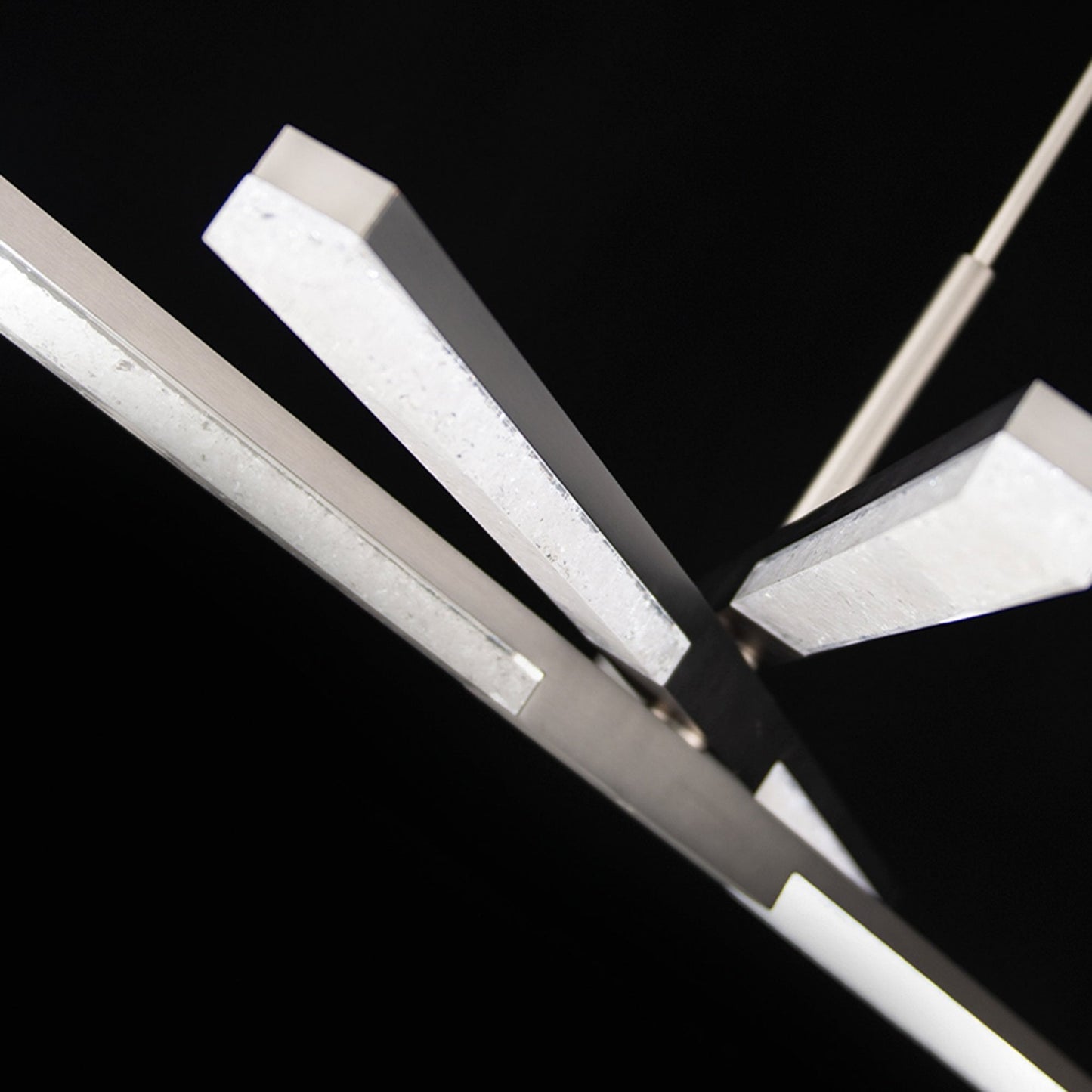 Minx Linear LED Pendant Light in Detail.
