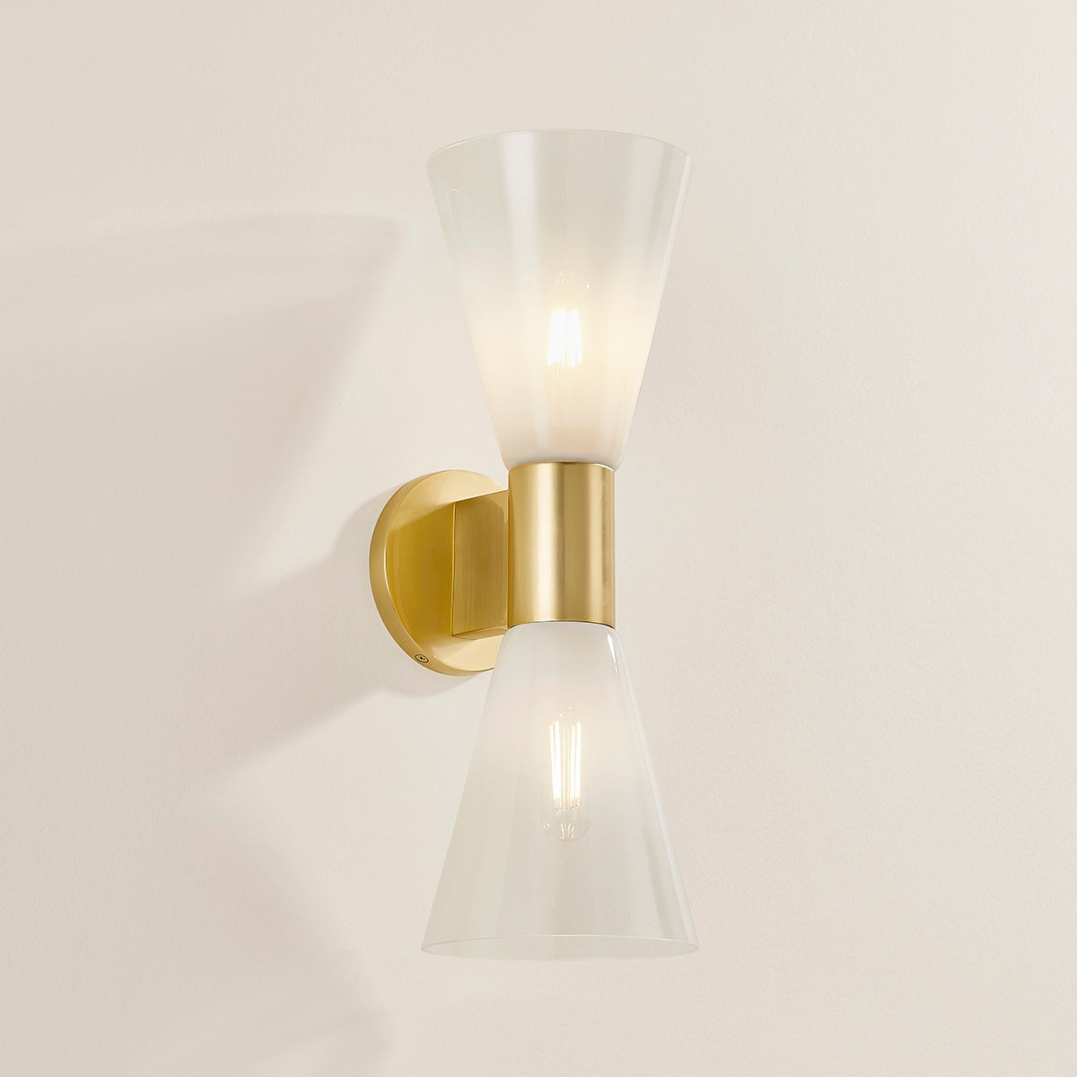 Alma Wall Light in Detail.