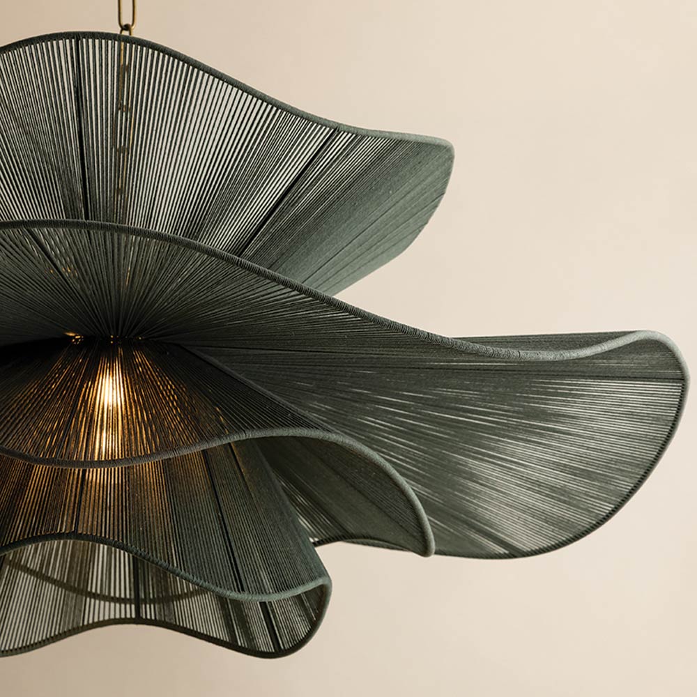 Amanda Chandelier in Detail.