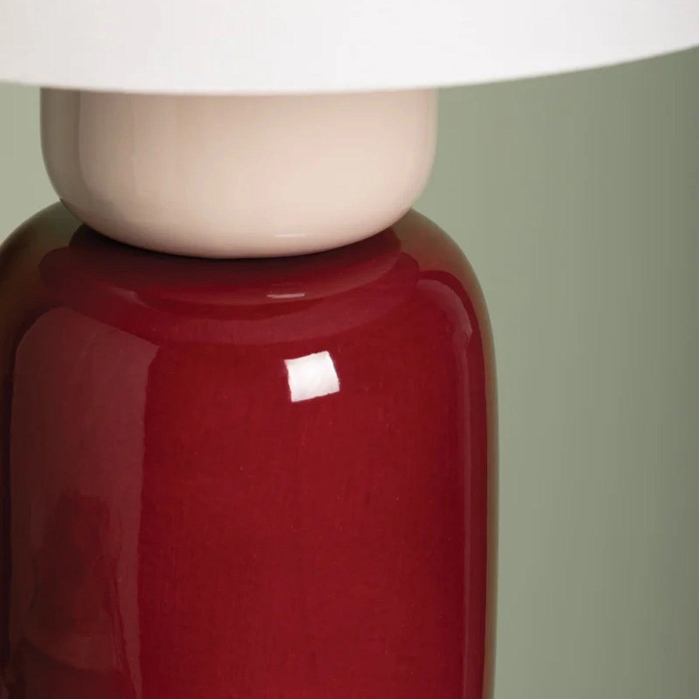 Batya Table Lamp in Detail.