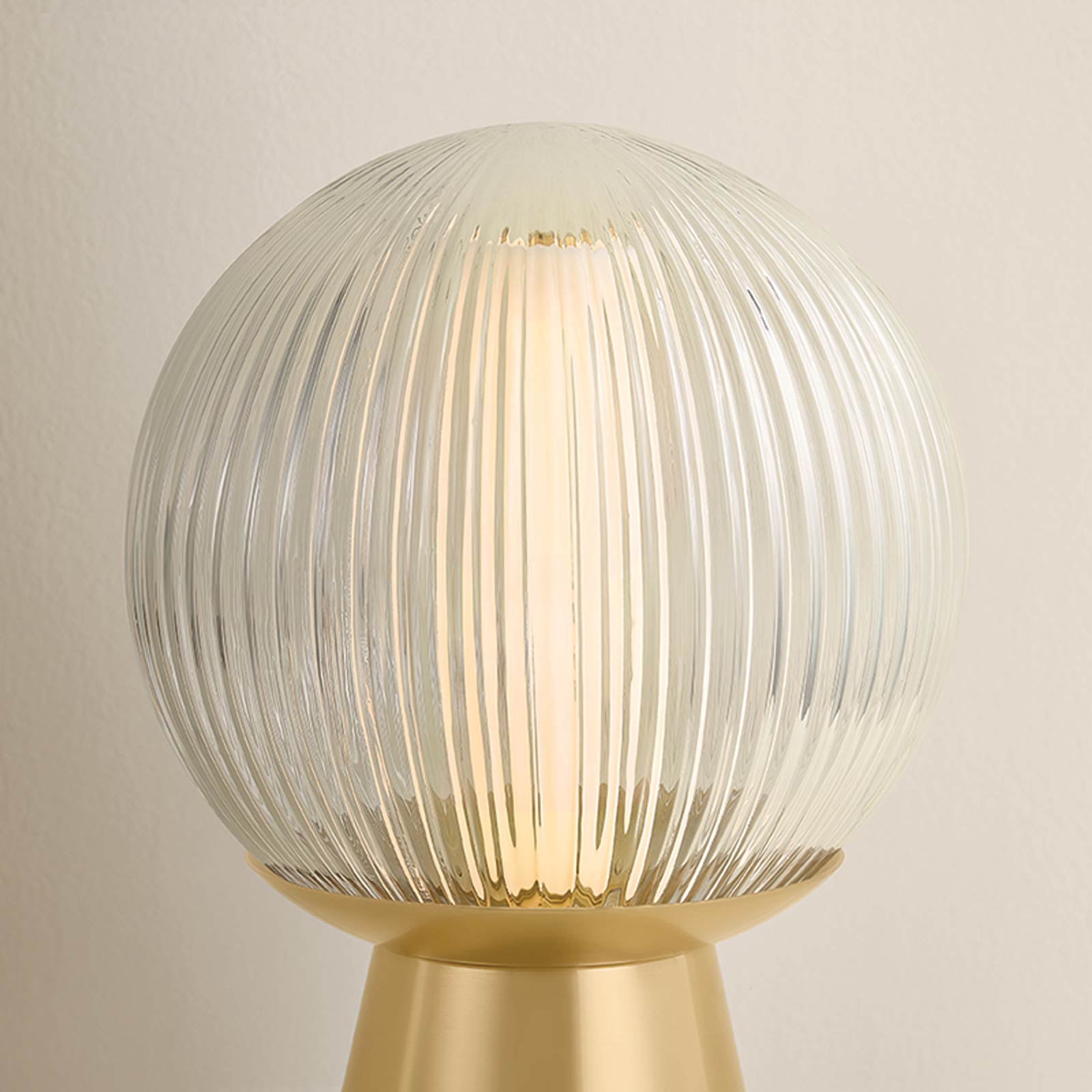 Bria LED Rechargeable Table Lamp in Detail.