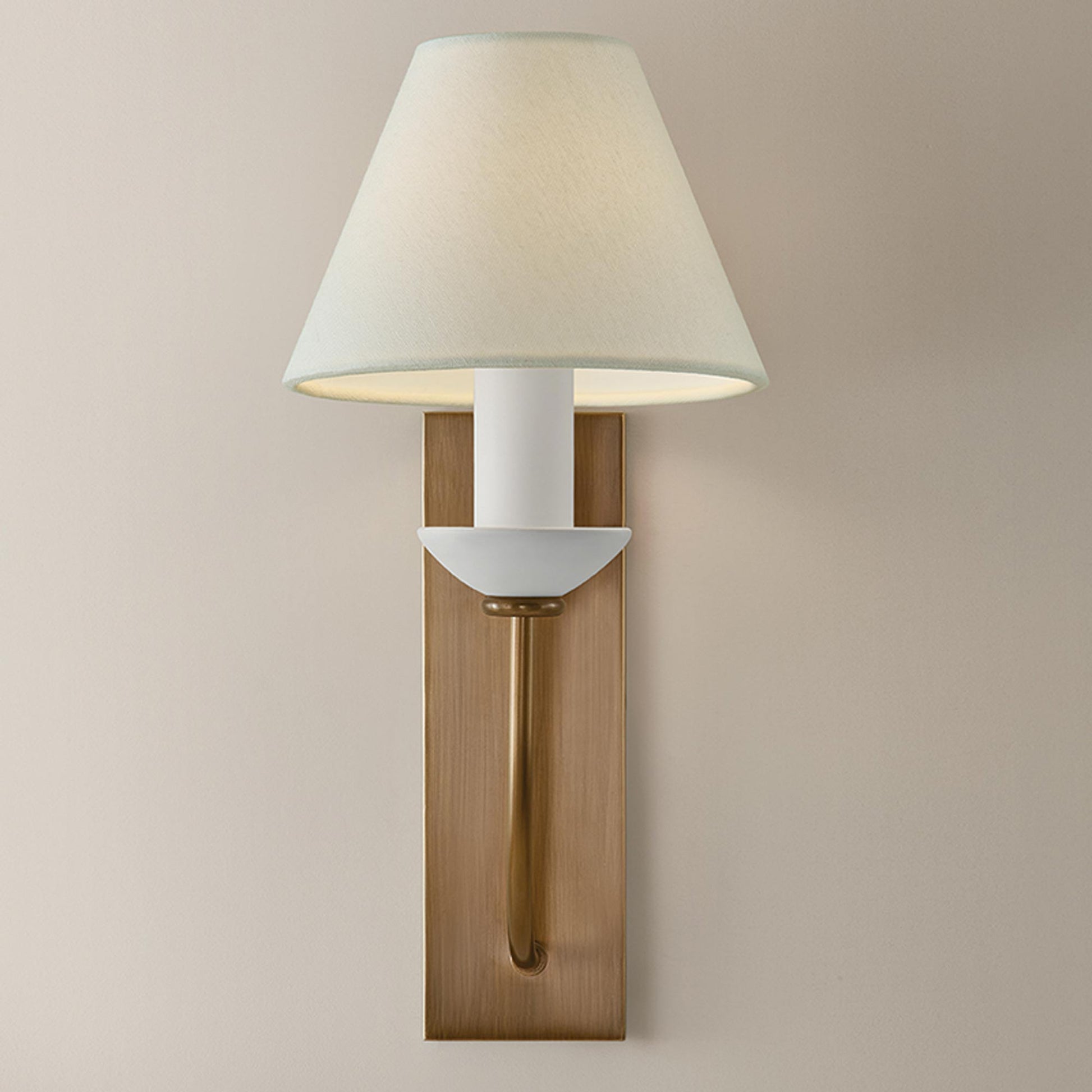 Brinlea Wall Light in Detail.