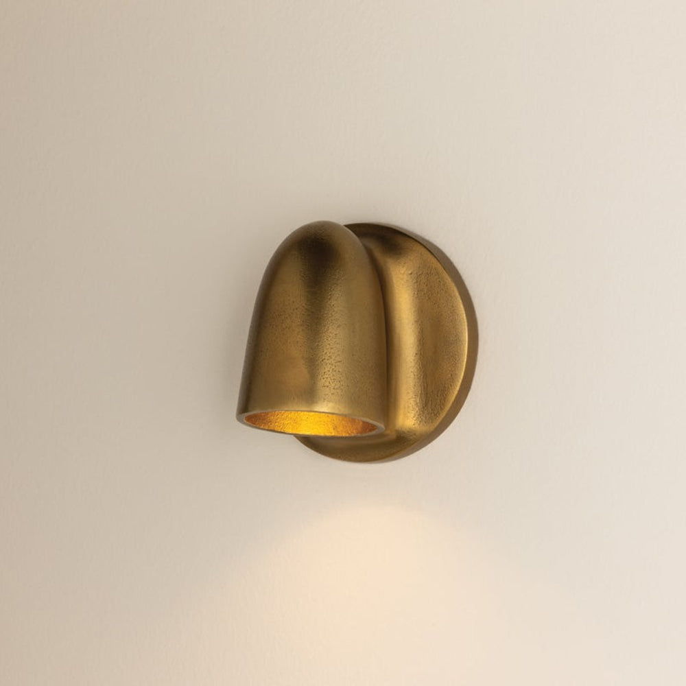 Canna Wall Light in Detail.