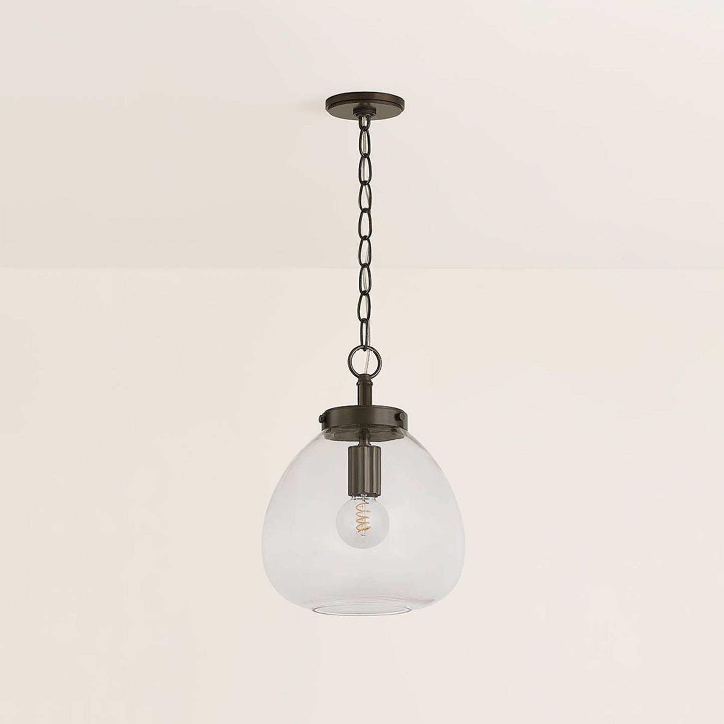 Della H997701 Pendant Light in Detail.