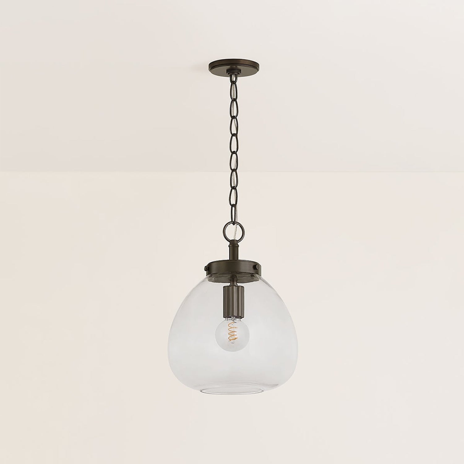 Della H997701 Pendant Light in Detail.