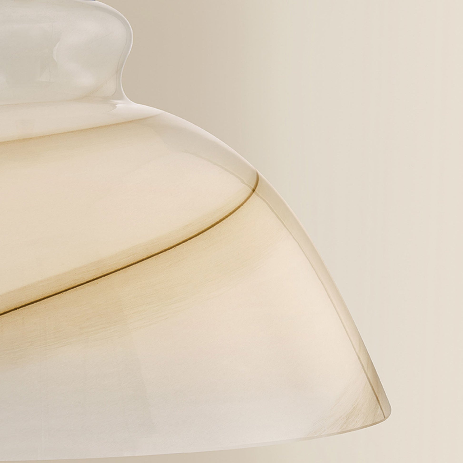 Dessi Pendant Light in Detail.