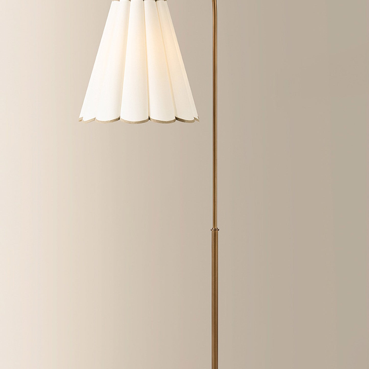 Eula Floor Lamp in Detail.