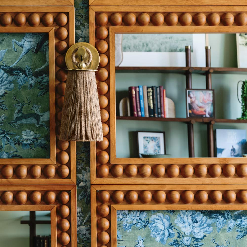 Lauz Wall Light in Detail.