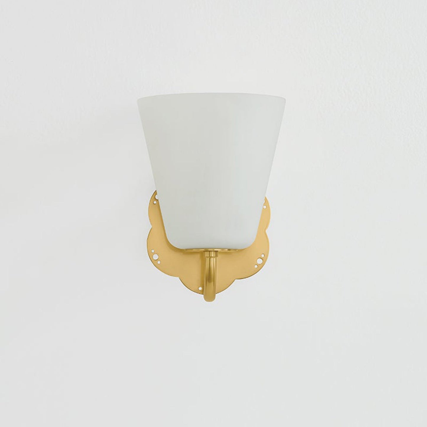 Leonella Bath Wall Light in Detail.
