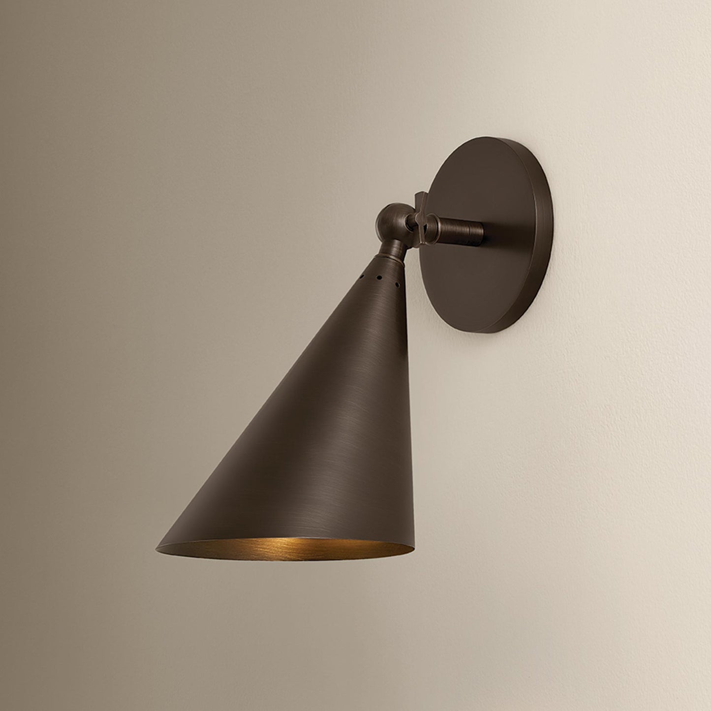 Luneth Wall Light in Detail.