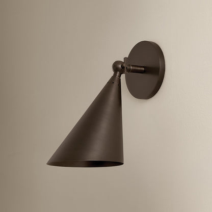 Luneth Wall Light in Detail.