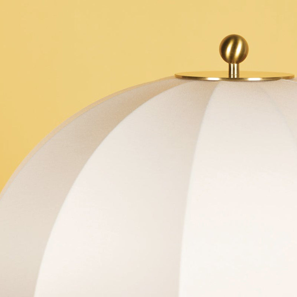 Meshelle Floor Lamp in Detail.
