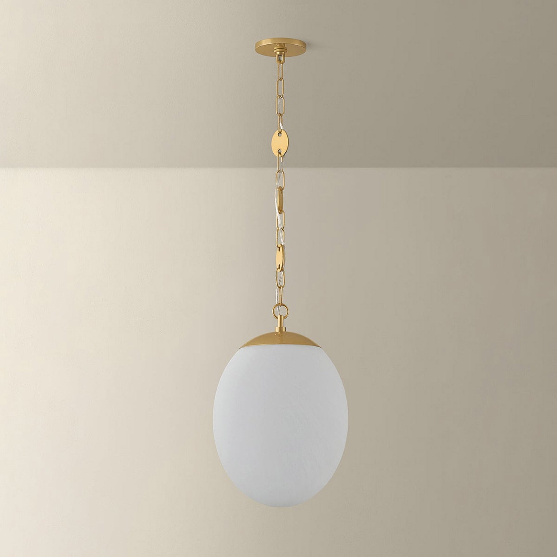 Nell Pendant Light in Detail.