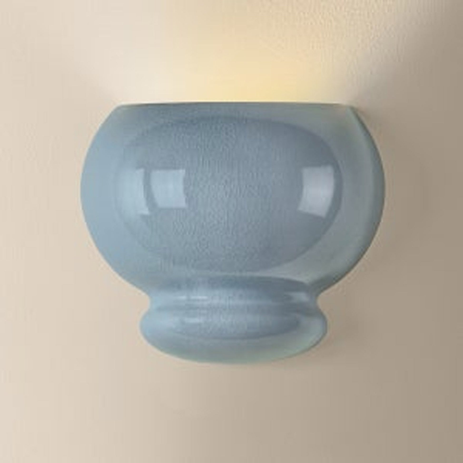 Pia Wall Light in Detail.