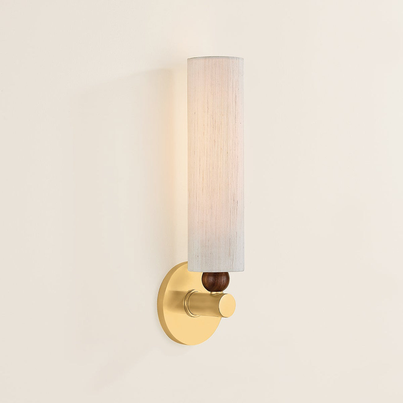 Reyn Single Wall Light in Detail.