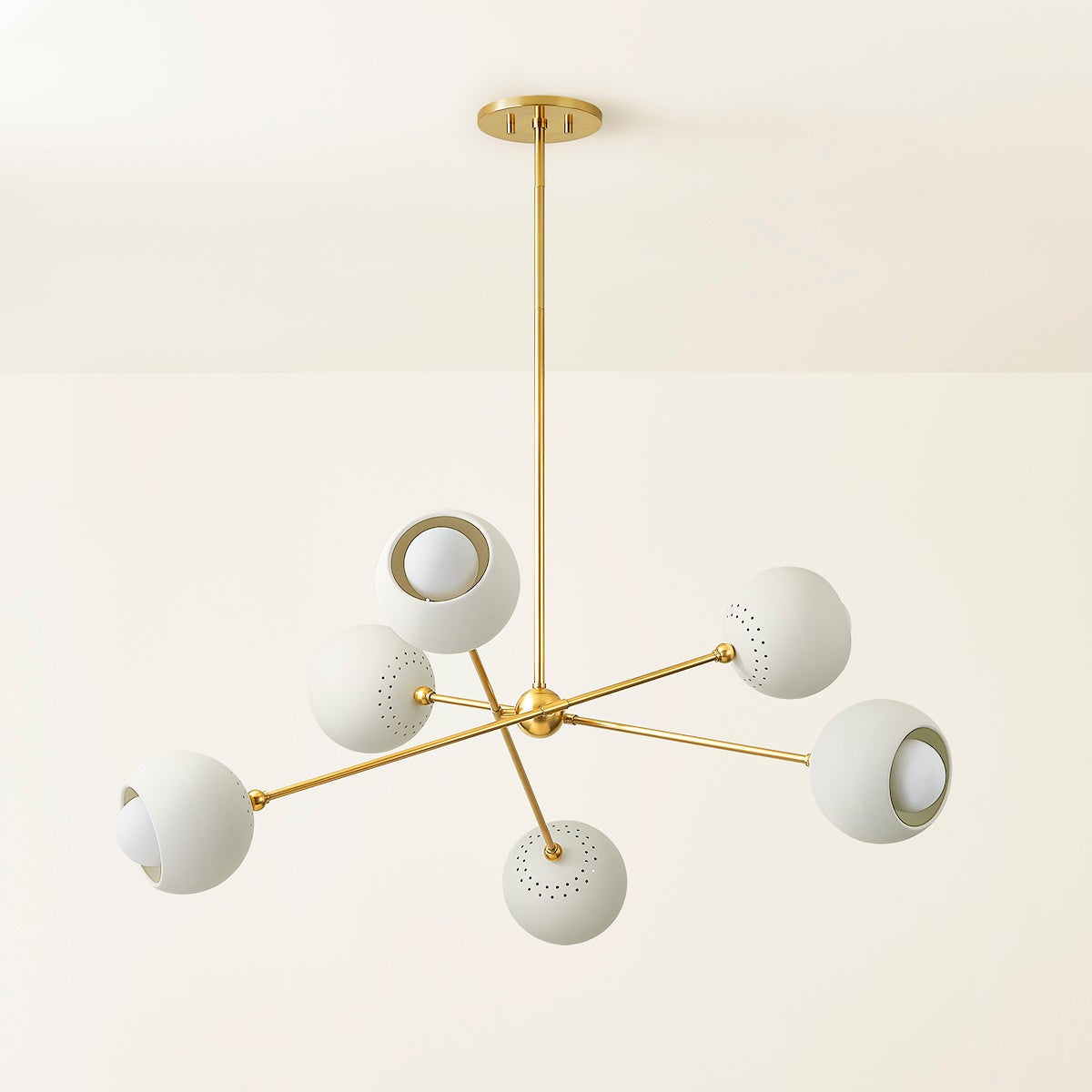 Saylor Chandelier in Detail.