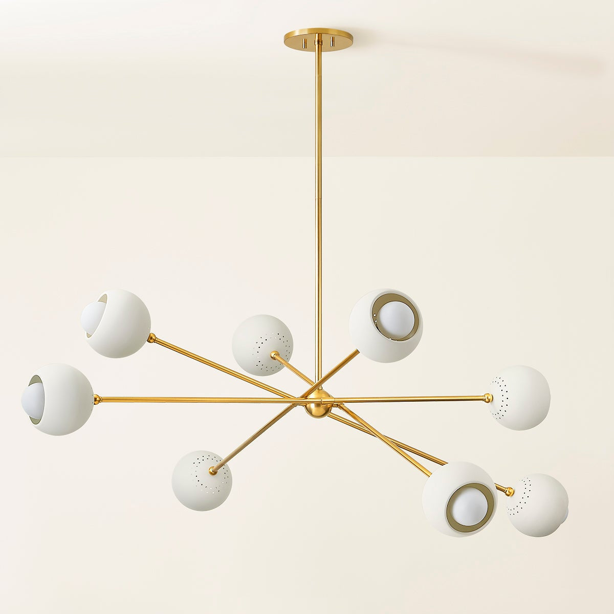 Saylor Chandelier in Detail.