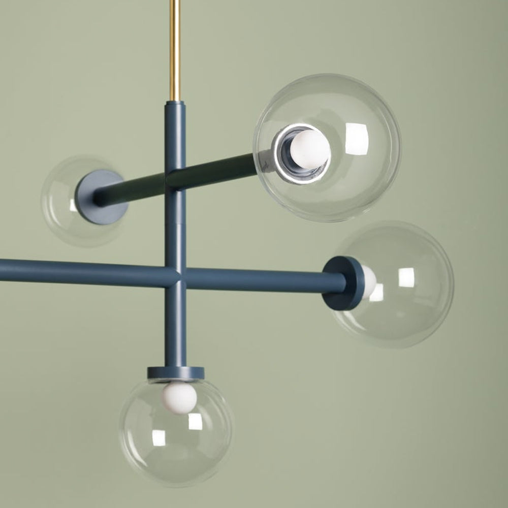 Sia Chandelier in Detail.