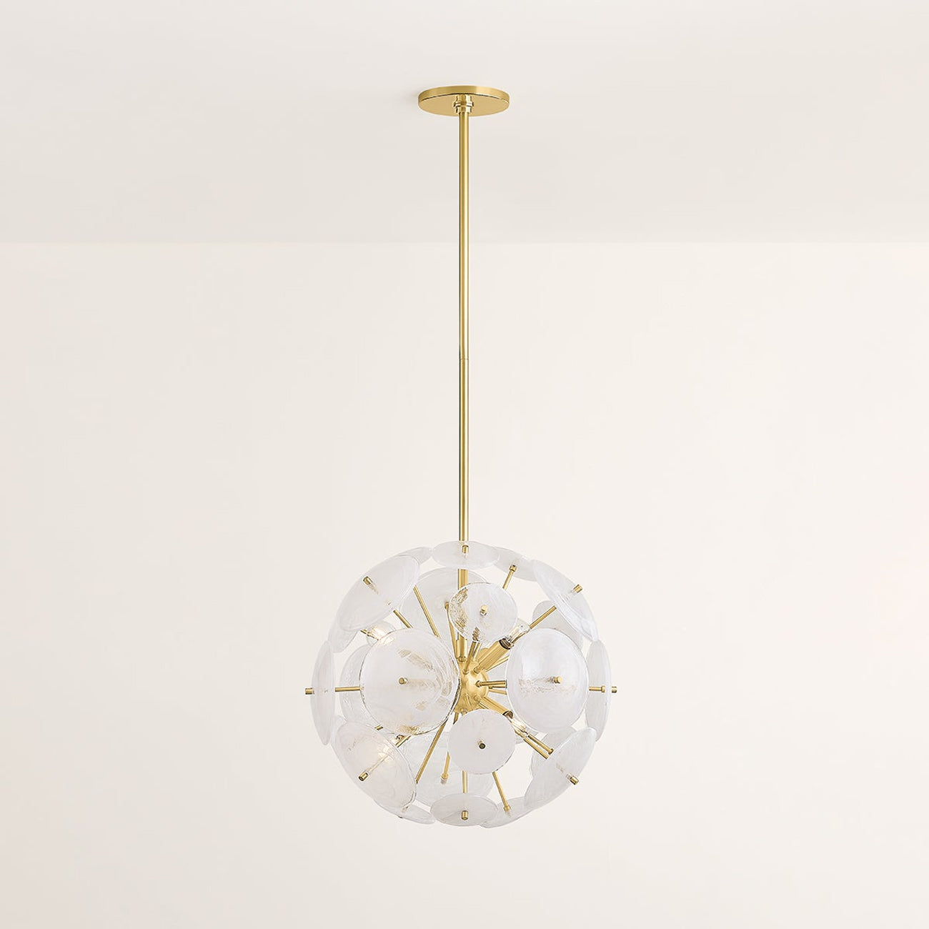 Tamara Chandelier in Detail.