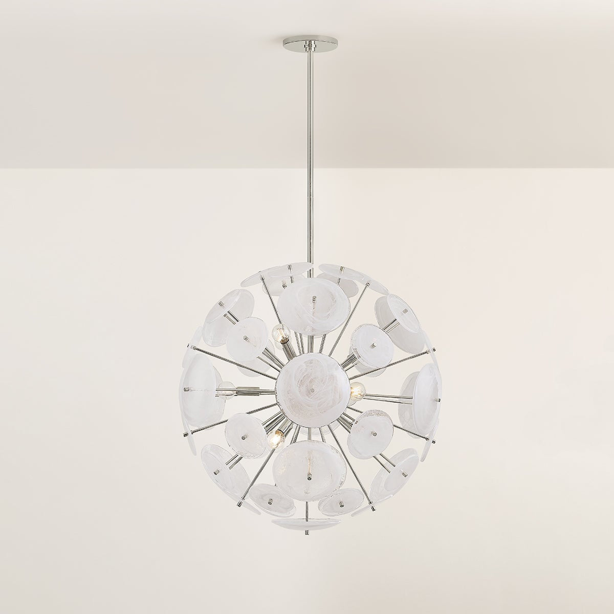 Tamara Chandelier in Detail.