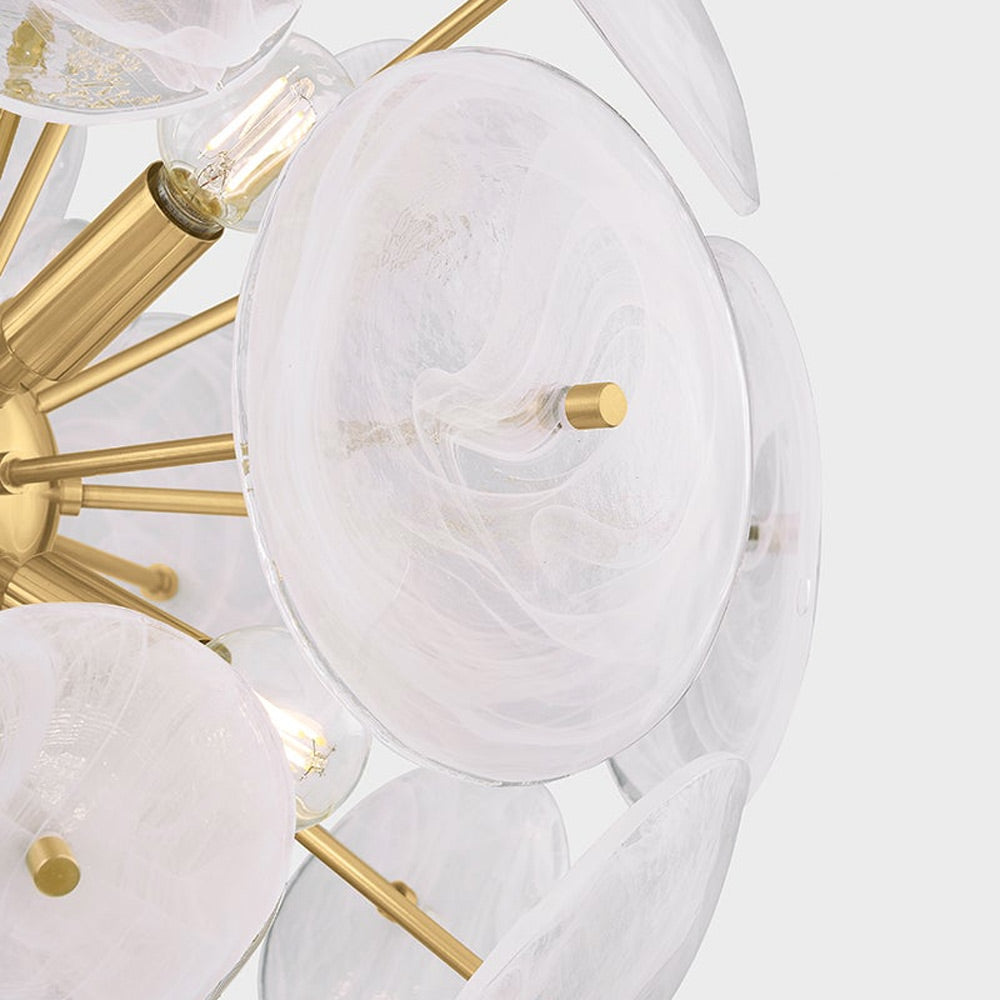 Tamara Chandelier in Detail.