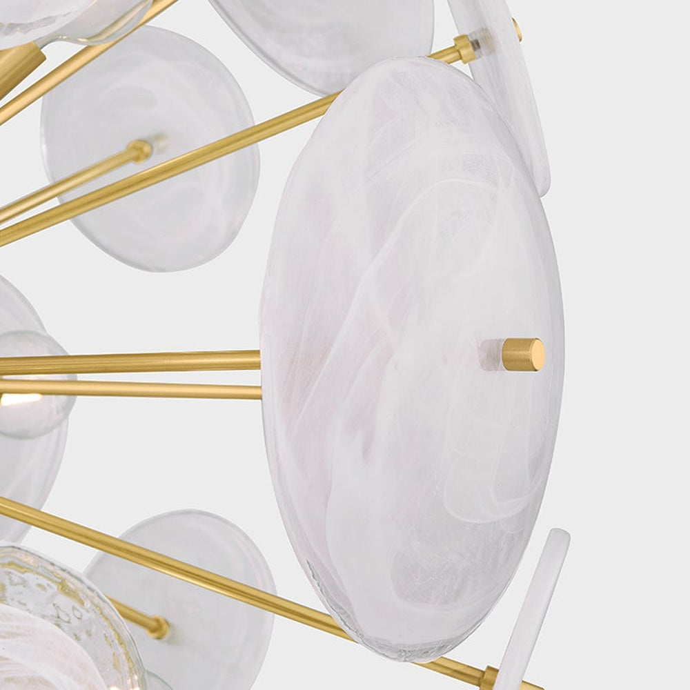 Tamara Chandelier in Detail.