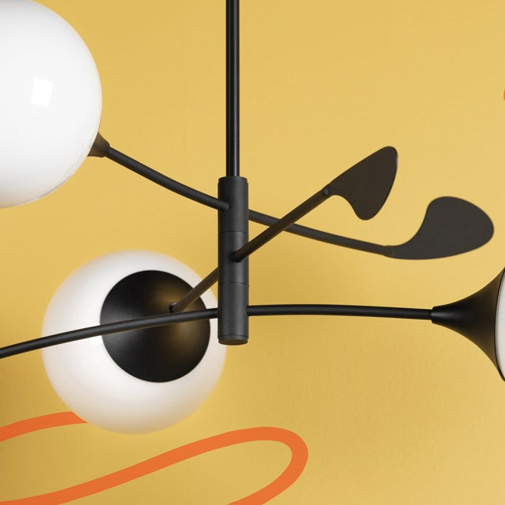 Victoria Chandelier in Detail.